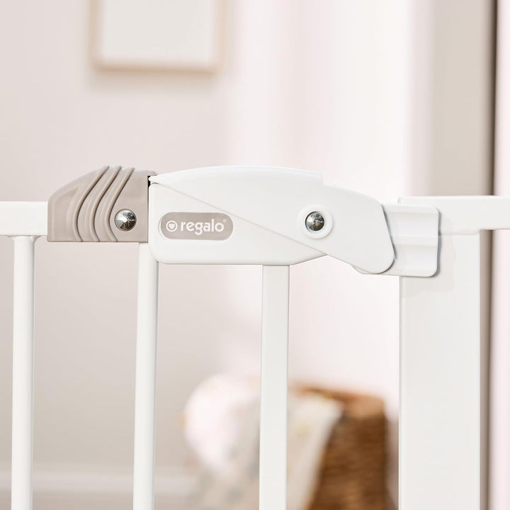 Regalo Easy Step Baby-Schutzgitter, Druckbefestigung, inklusive Verlängerungs-Kit (104 cm) Weiss, We