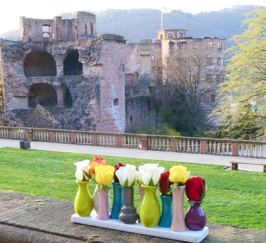 Jinfa Handgefertigte kleine Keramik Deko Blumenvasen Set aus 10 Vasen in bunt 10 Vasen Bunt, 10 Vase