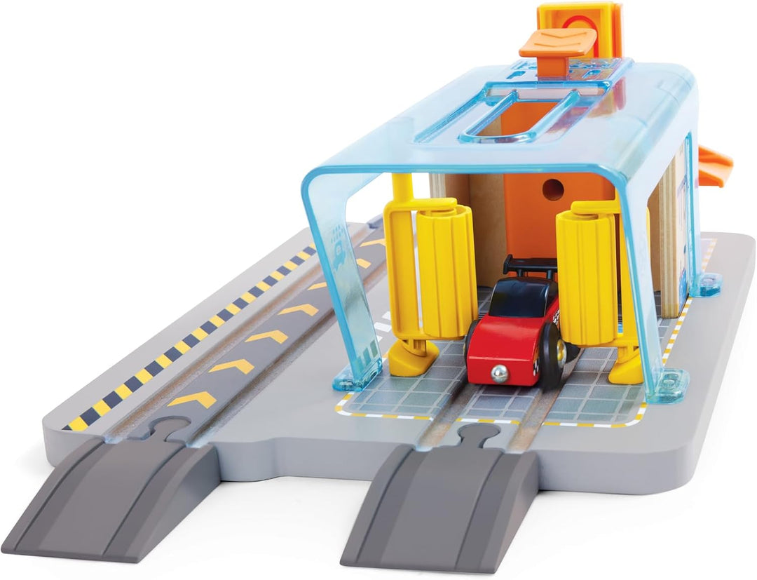 Hape Reparatur- und Waschstation, Waschanlage, Hebebühne, Abschleppwagen, Fahrzeuge, Eisenbahnzubehö