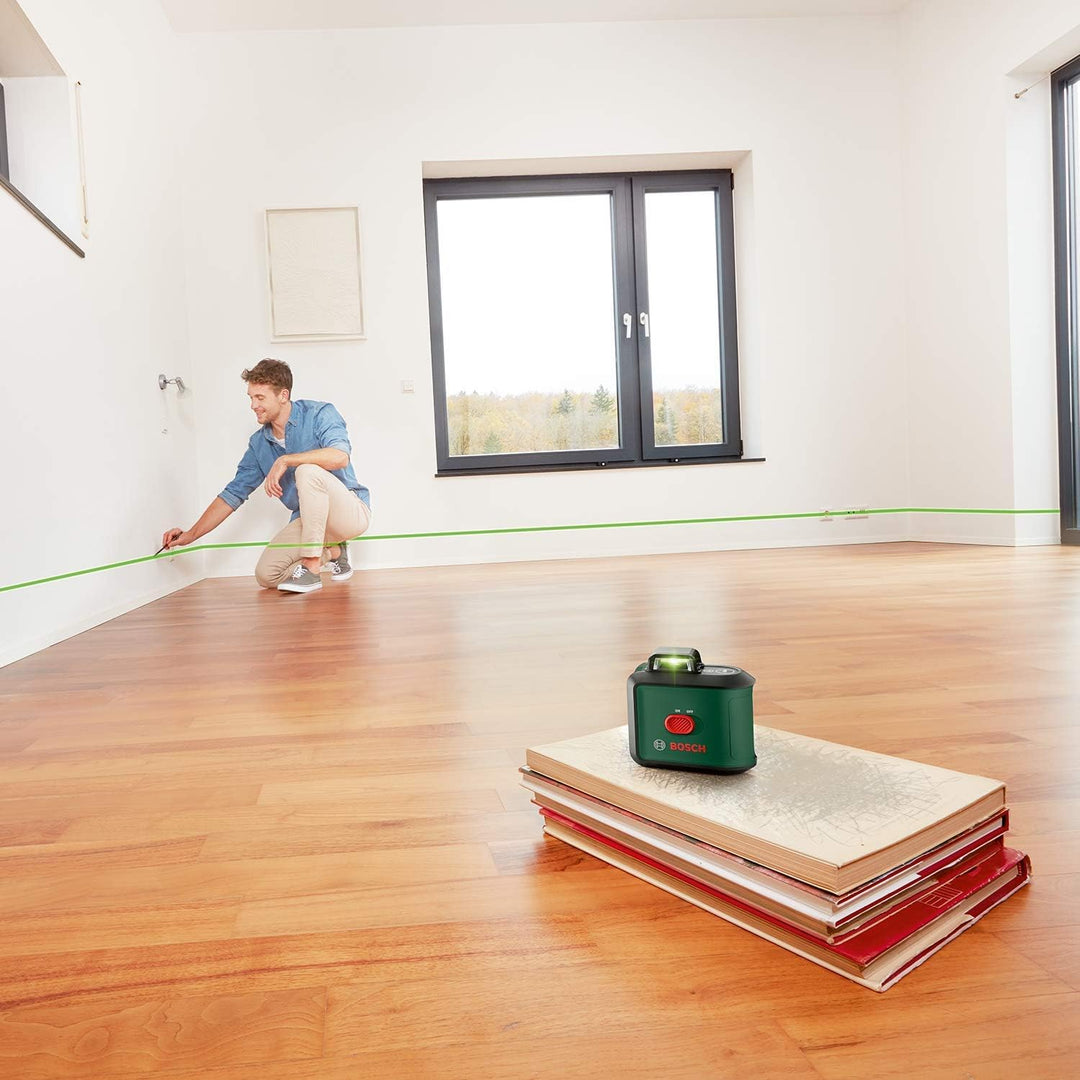 Bosch Kreuzlinienlaser UniversalLevel 360 mit Universalklemme MM 3 (vertikale + horizintale Laserlin