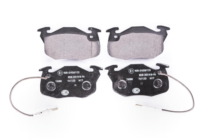 HELLA PAGID 8DB 355 018-961 Bremsbelagsatz - T6088 - Dicke/Stärke: 18mm - Bremssystem: Bendix - mit