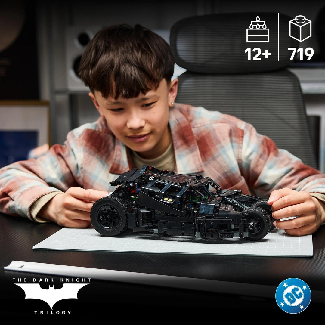 LEGO Technic Batmobile Tumbler - ferngesteuertes Spielzeugauto - Batman Fanartikel - Modell mit Lenk
