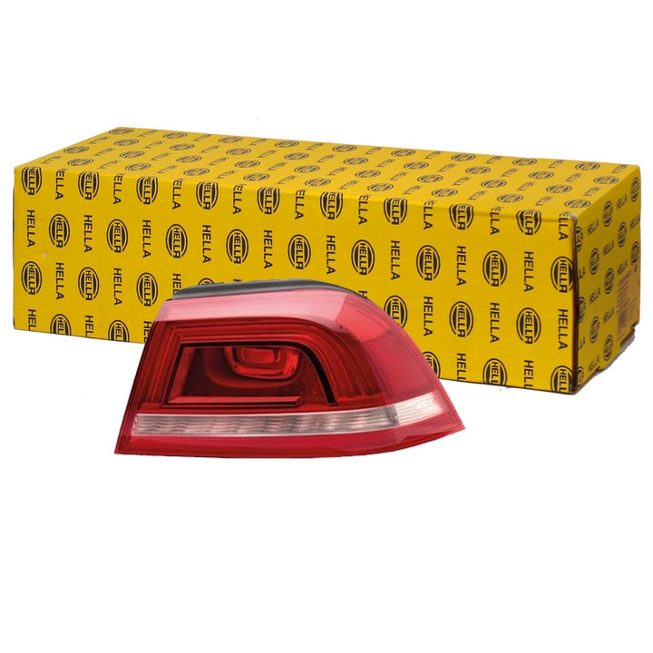 HELLA 2SD 010 697-091 Heckleuchte - LED - glasklar/rot - äusserer Teil - links - für u.a. VW Eos (1F