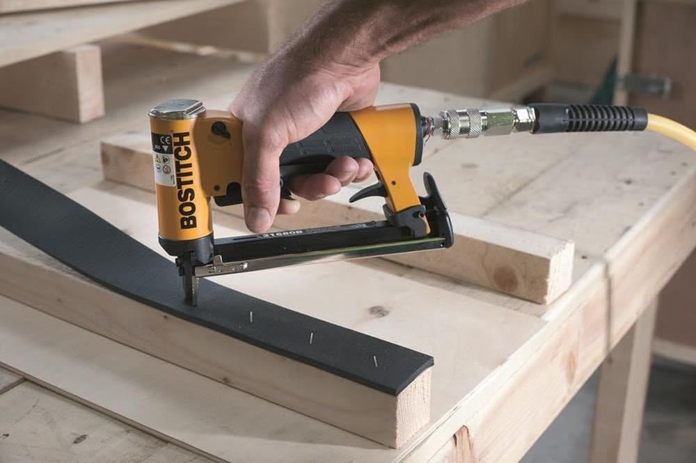 Bostitch 21680B-E 04-16 mm Druckluft Klammergerät Profigerät KL-01