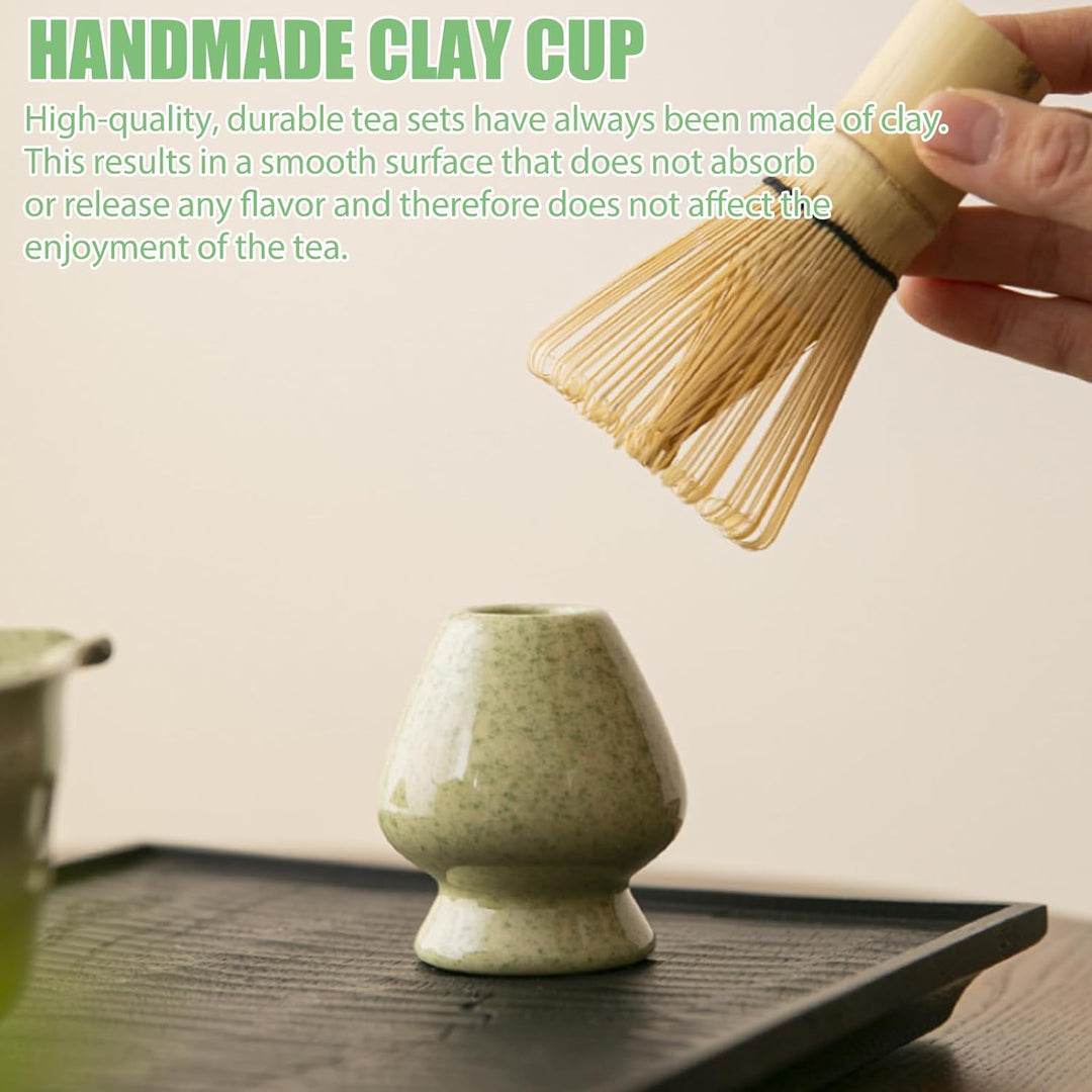 Japanische Matcha-Schale mit Ausgiesser, Chawan Matcha-Teeschale mit Schneebesenablage, Traditionell