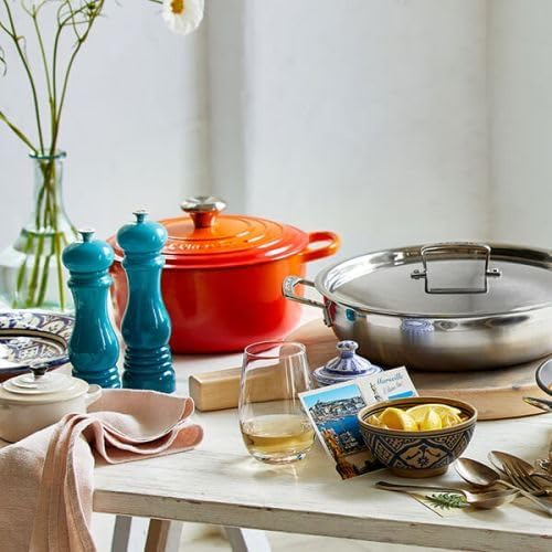 Le Creuset Antihaftbeschichtete Sautépfanne mit Gegengriff aus 3-ply Edelstahl mit Deckel, Ø 24 cm,
