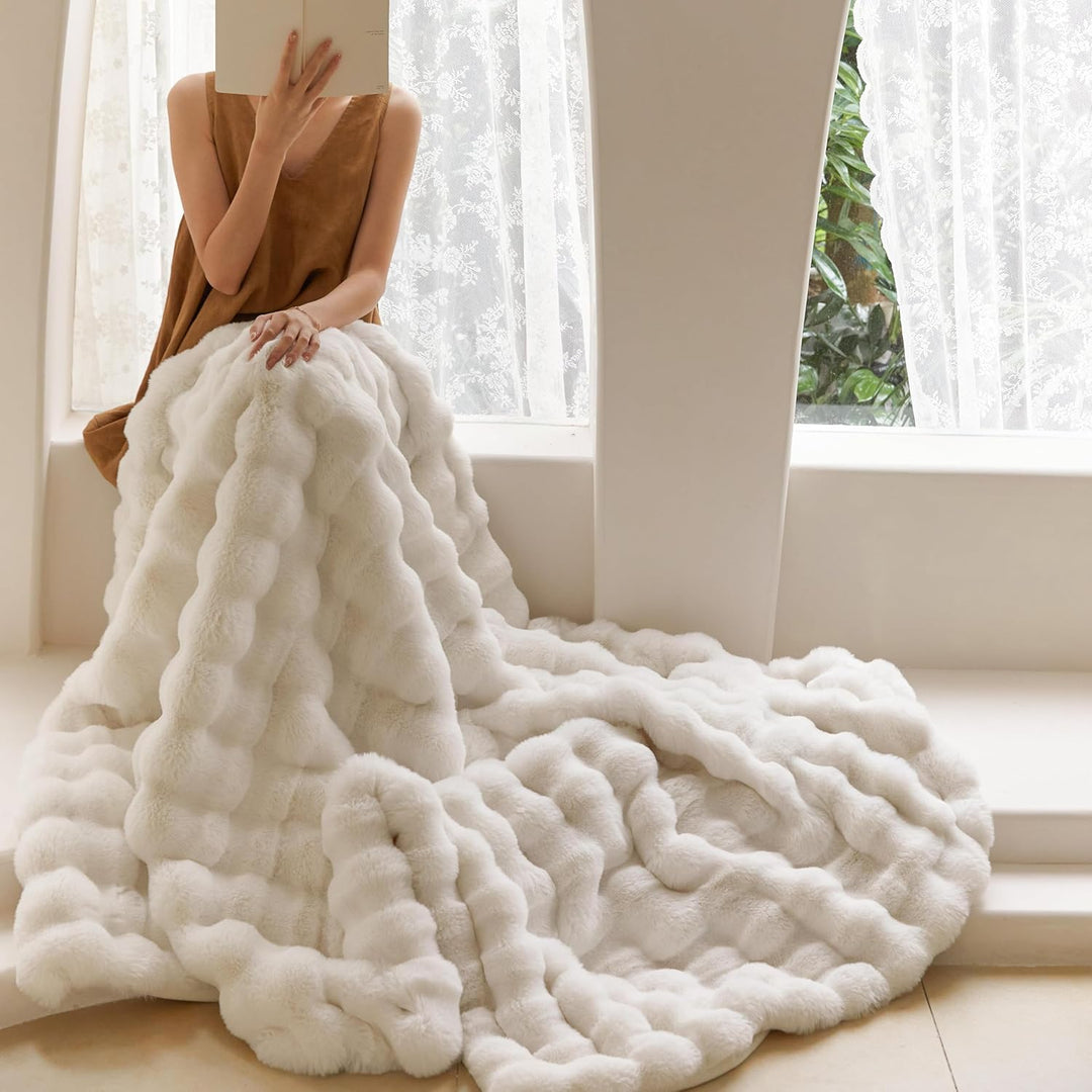 Lanqinglv Kuscheldecke Flauschig Decke 220x240 Weiss,Kaninchen Kunstfell Decke Plüsch,Wohndecke Dick