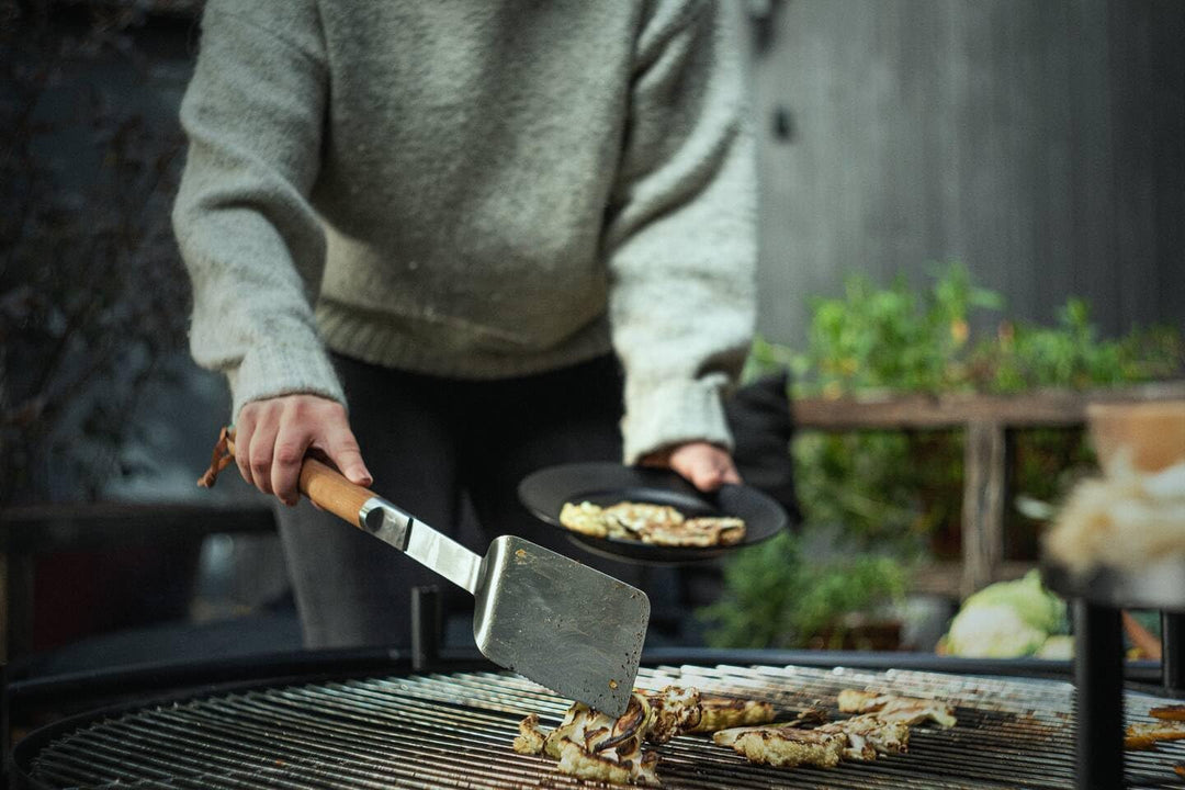 Fiskars Norden Grill Chef Grillspatel, Grillwender, Ideal für die Verwendung im Freien, Länge: 44,1