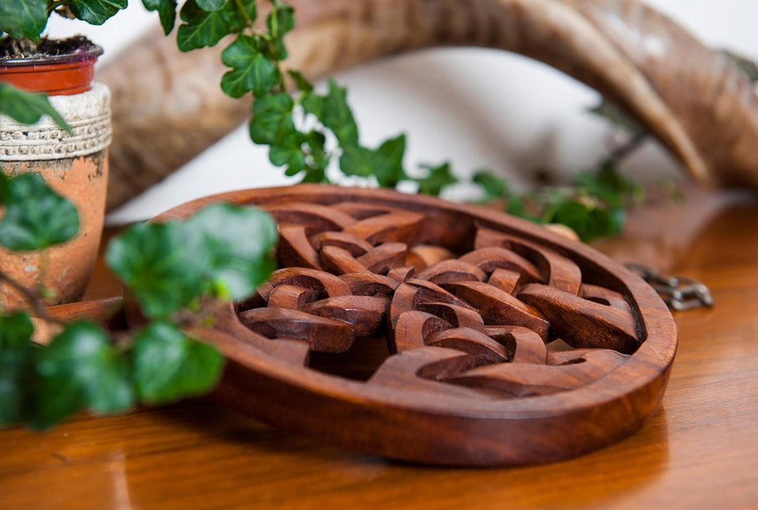 Windalf Keltenkunst Holz Wanddeko KELTISCHES KREUZ Ø 19 cm Wandrelief aus keltischen Unendlichkeitsk