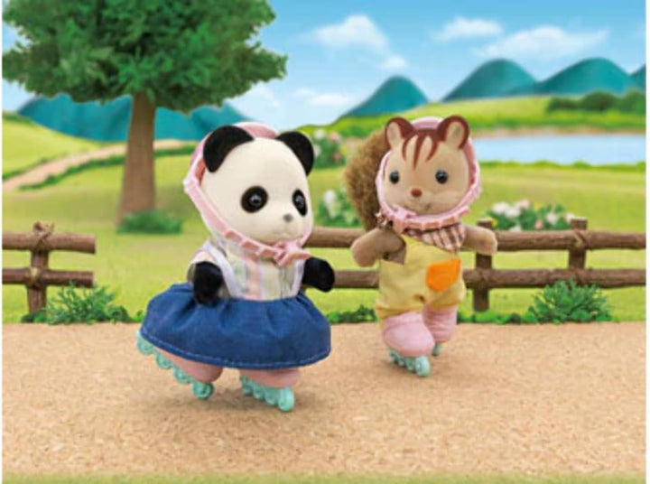 Sylvanian Families 5652 Fahrrad und Rollschuhe Spielset mit Figur
