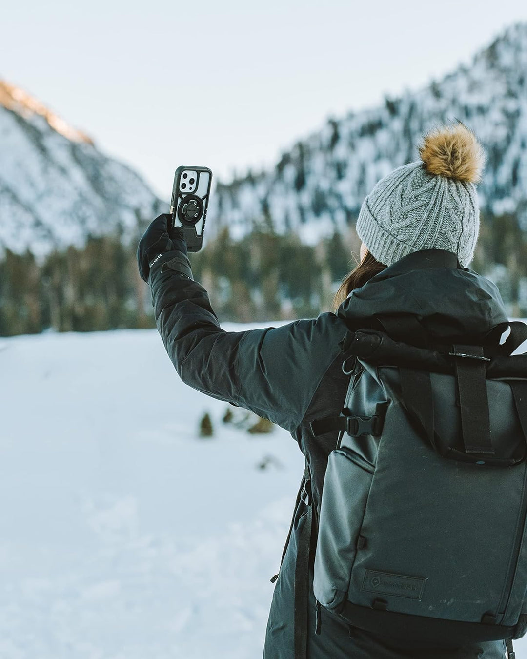 ROKFORM - iPhone 13 Pro Hülle, Crystal Series, Dual Magnet Plus MagSafe kompatibel, schlanke magneti