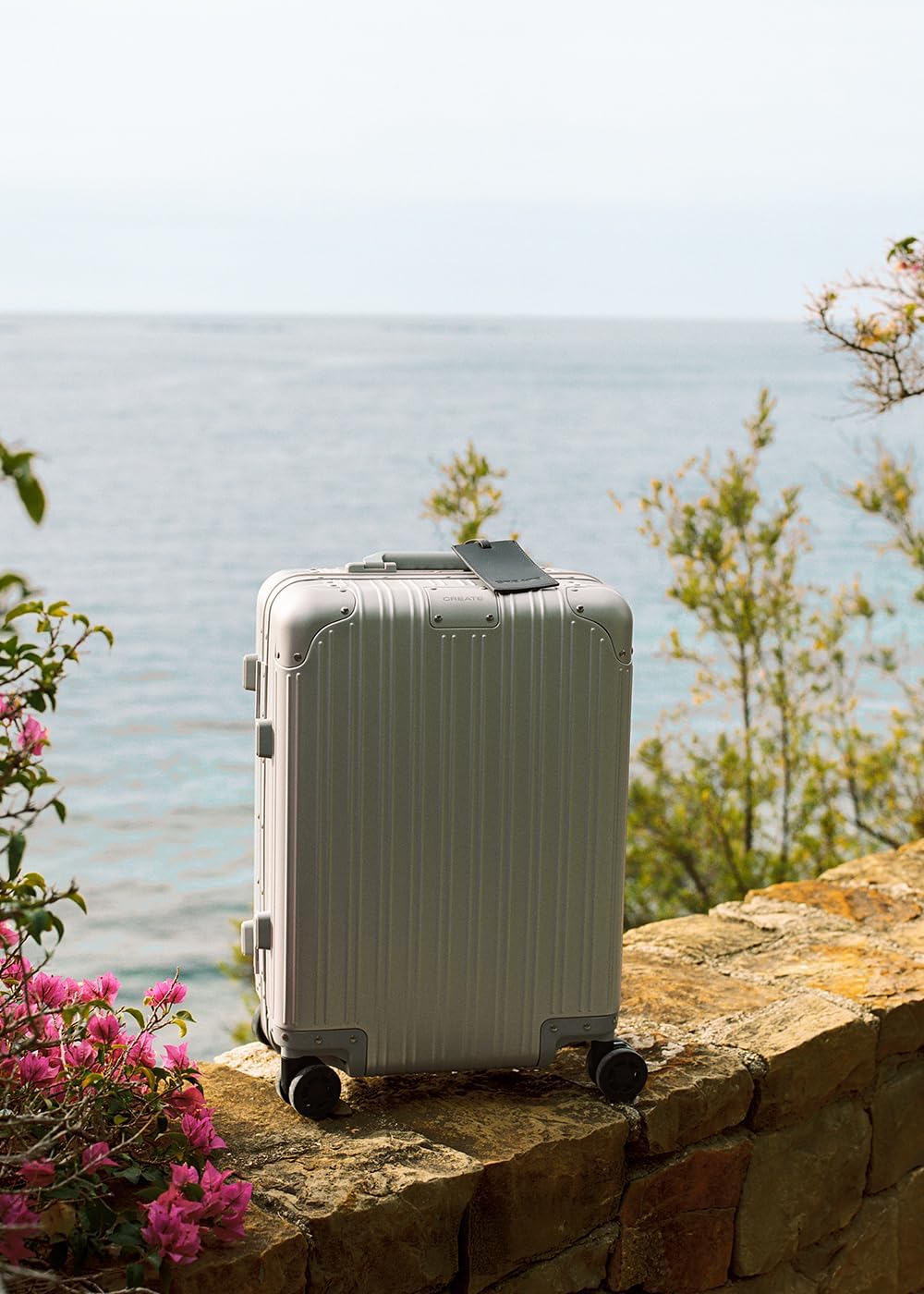 CREATE / Luggage Aluminium/Hartschalenkoffer / 40x23x55cm / Doppeltes TSA-Schloss, multidirektionale