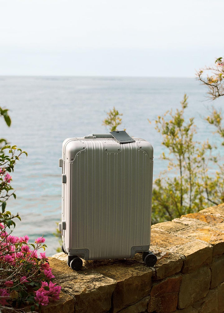 CREATE / Luggage Aluminium/Hartschalenkoffer / 40x23x55cm / Doppeltes TSA-Schloss, multidirektionale
