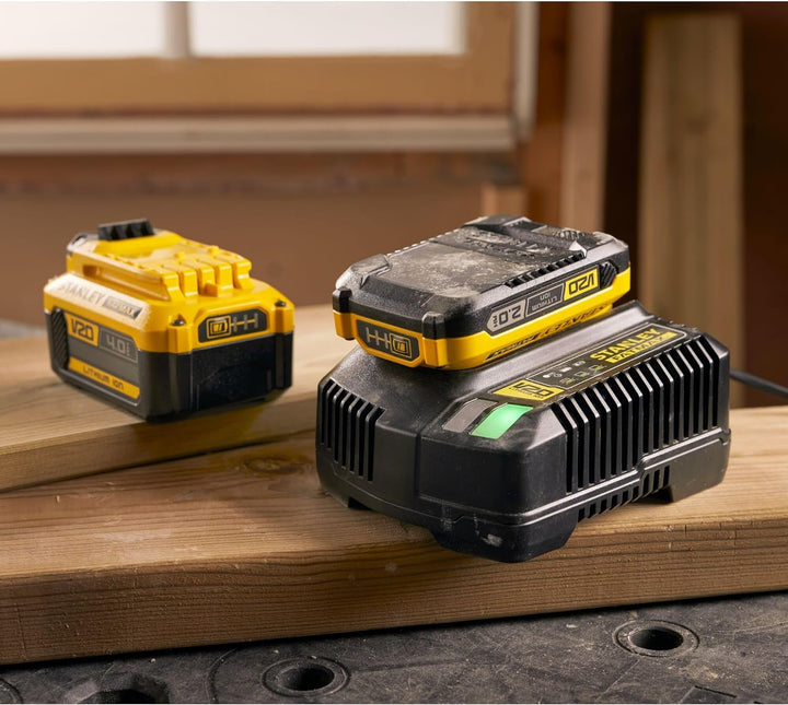 Stanley FatMax 18V Schnell-Ladegerät SFMCB14 (4A Ladestrom für schnelles Aufladen, einsetzbar für al
