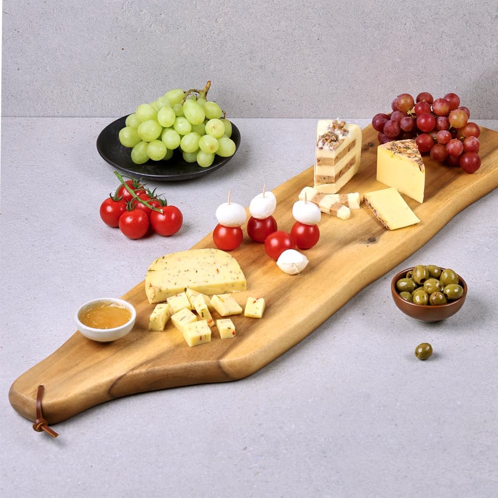 KESPER | Servierbrett Akazienholz XL 71–85 cm mit Lederband | 2819513 | Masse: 71–85 × 17 cm | Holzs