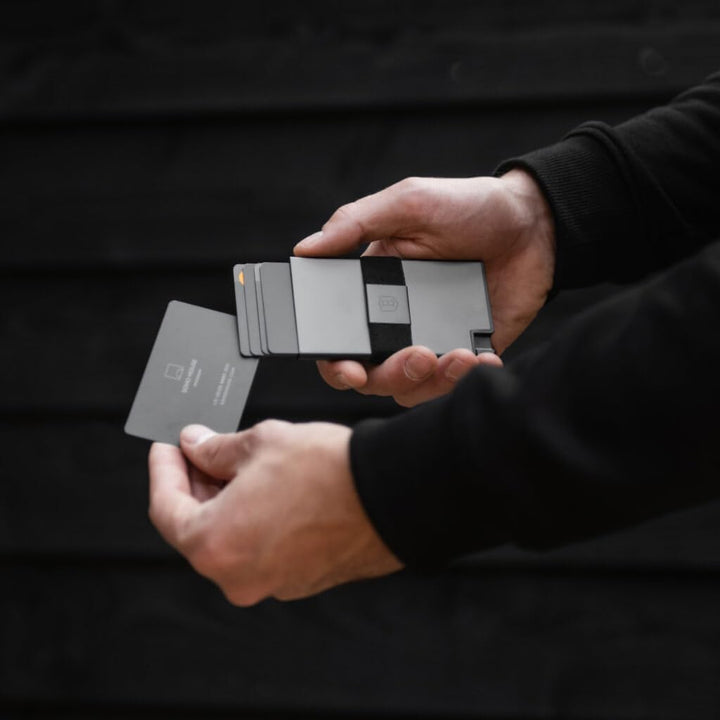 Ekster Kartenhalter aus Aluminium | RFID-Geldbörse für Männer und Frauen | schlanke und minimalistis