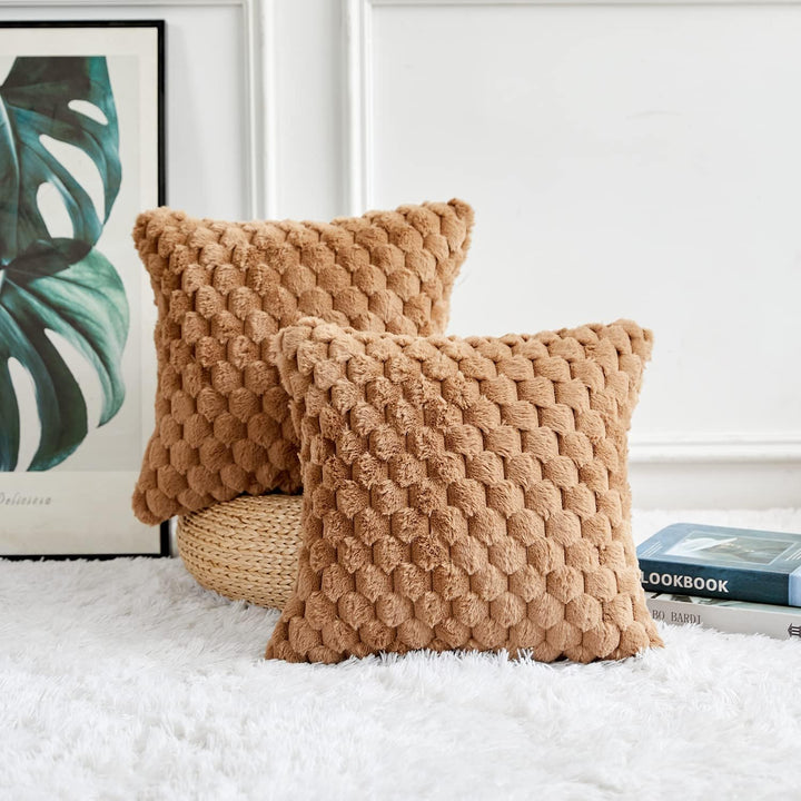 Yaertun 2er Set superweiche Plüsch Kissenbezüge Kunstpelz Kissenhüllen Dekorative Sofakissen Dekokis