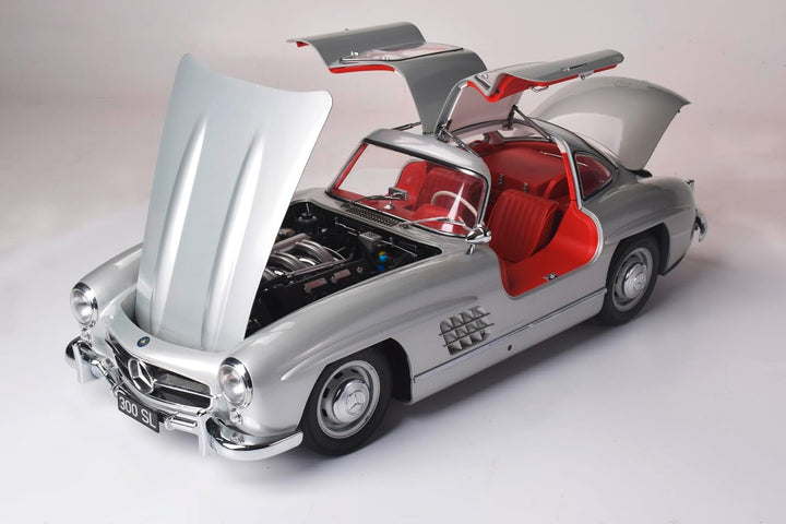 IXO Collections 1:8 IXO Mercedes 300 SL - Modellbau, Standmodellbau, hochwertiger Bausatz, Modellbau