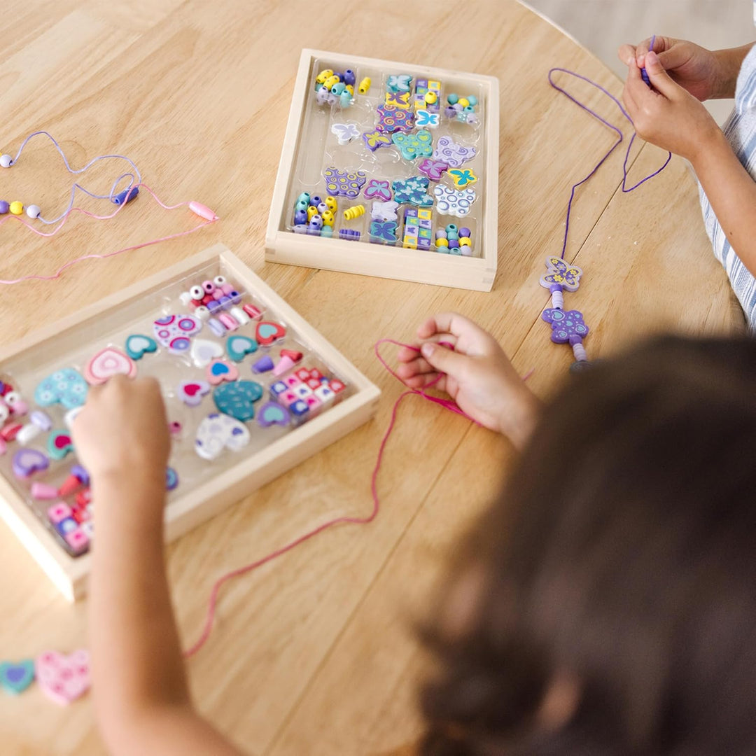 Melissa & Doug Bead Set Bundle, 2-Pack Herz- und Schmetterlings-Perlen-Set, Herz- und Schmetterlings