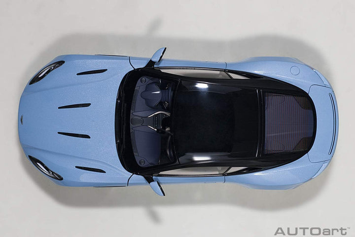 AUTOart- Miniaturauto aus der Kollektion, 70268, Hellblau