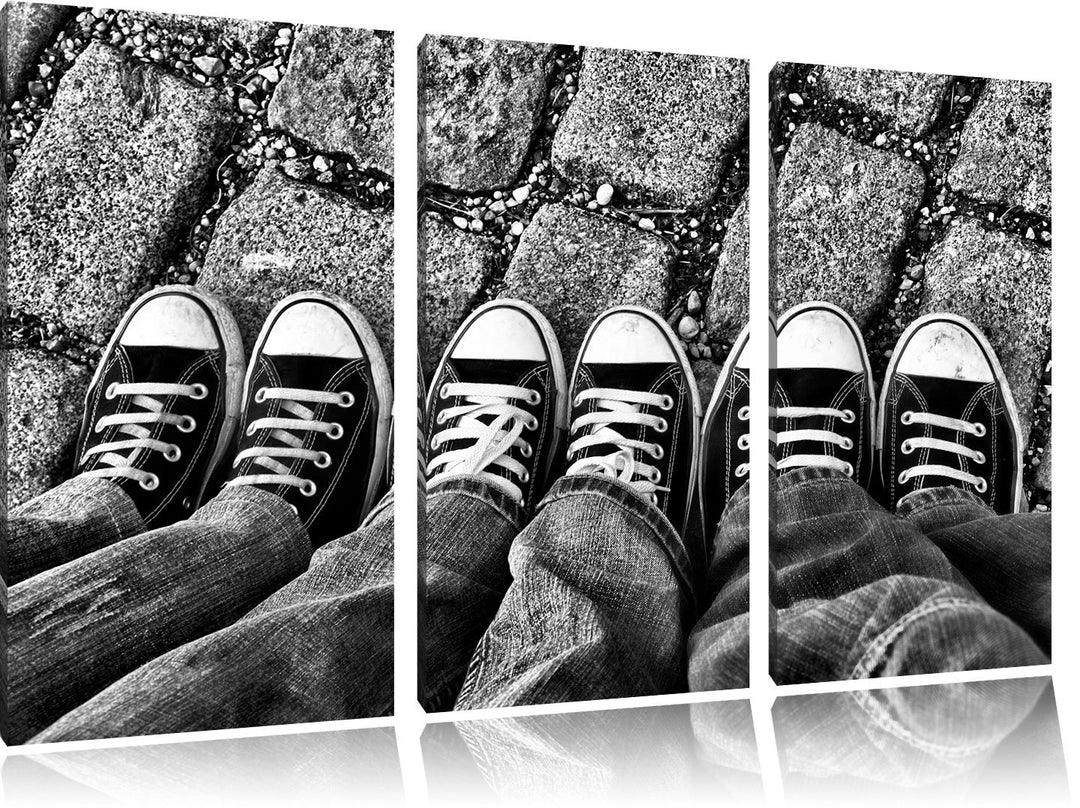 Pixxprint Trendige Schuhe als Leinwandbild/Grösse: 3Teilig (120x80) / Wandbild/Kunstdruck/fertig bes
