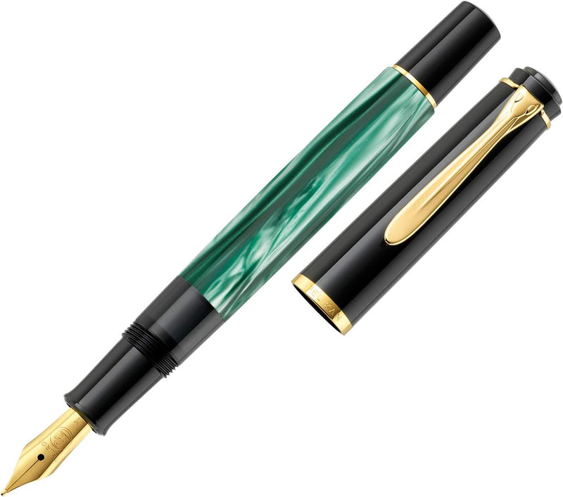 Pelikan Füllhalter Classic 200, Grün-Marmoriert, Feder B (breit), hochwertiger Kolbenfüller im Gesch