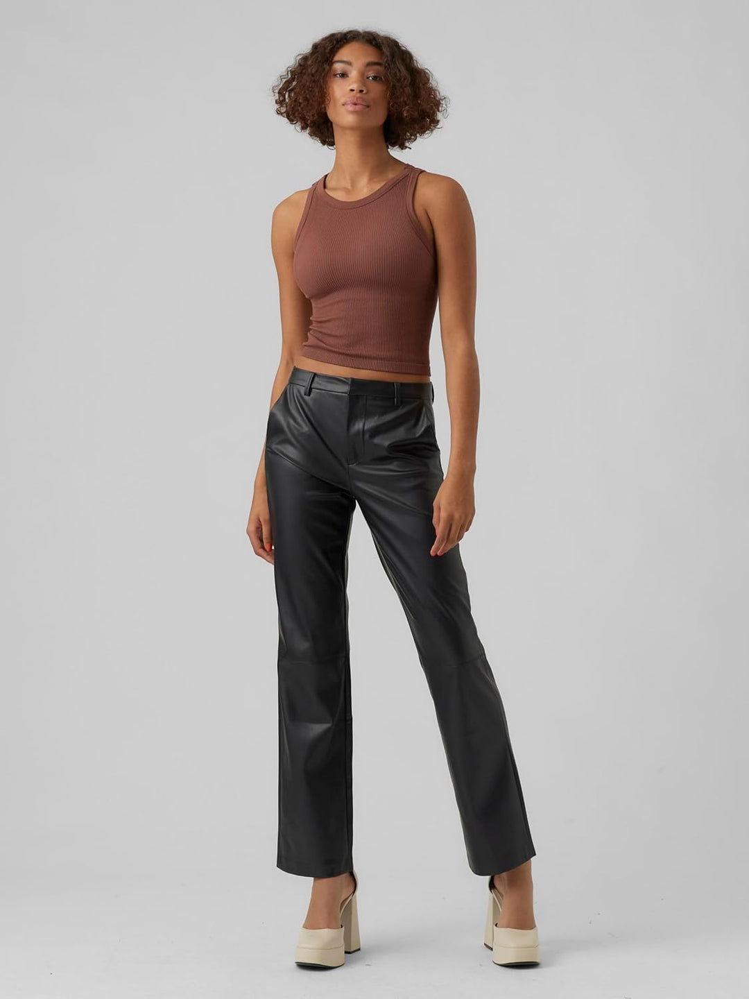 VERO MODA Female Hose in Lederoptik VMZAMIRAOLYMPIA Mittlere Taille Hose XL / 34L Schwarz, XL / 34L