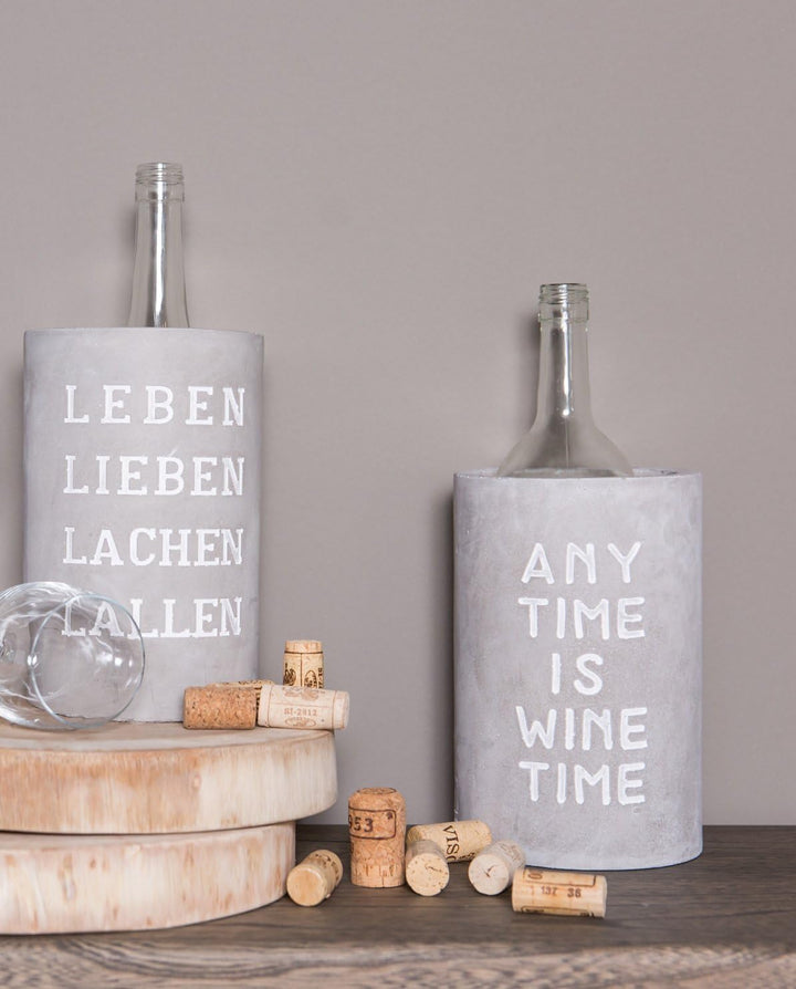 Räder Vino Beton Weinkühler Leben Lieben Lachen Lallen