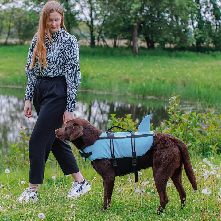 Nobby Hunde Schwimmweste Sharky - verstellbare Brust- und Bauchgurte - Schwimmhilfe - Rettungsweste