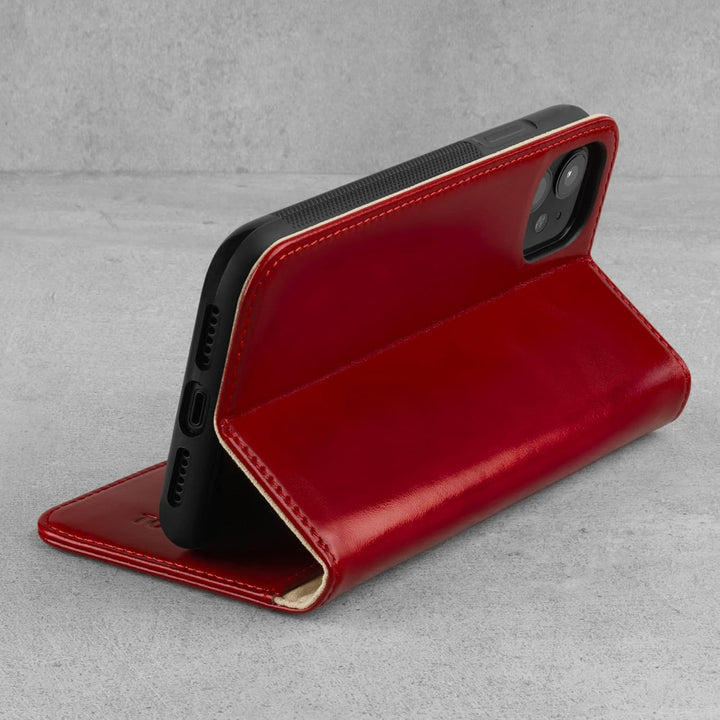 TORRO Hülle kompatibel mit iPhone 11– Premium Leder Hülle mit Standfunktion und Kartenfächern (Rot),