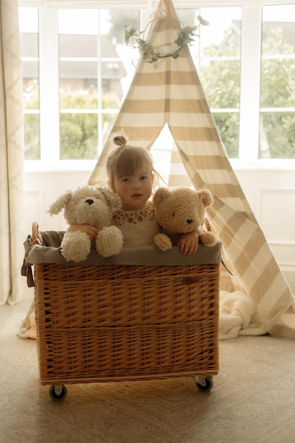 e-wicker24 Weidenkorb Aufbewahrungskorb rechteckiger Wäschekorb aus Weidengeflecht mit Rollen und St