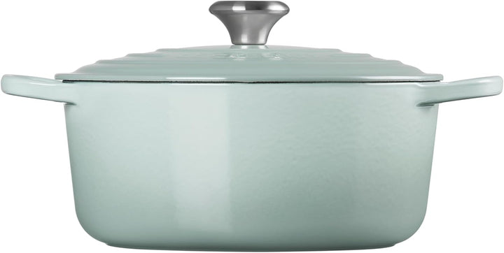 Le Creuset Signature Runder Bräter aus Gusseisen, 26 cm, 5,3 Liter, Sea Salt Sea Salt 5.5 Qt, Sea Sa