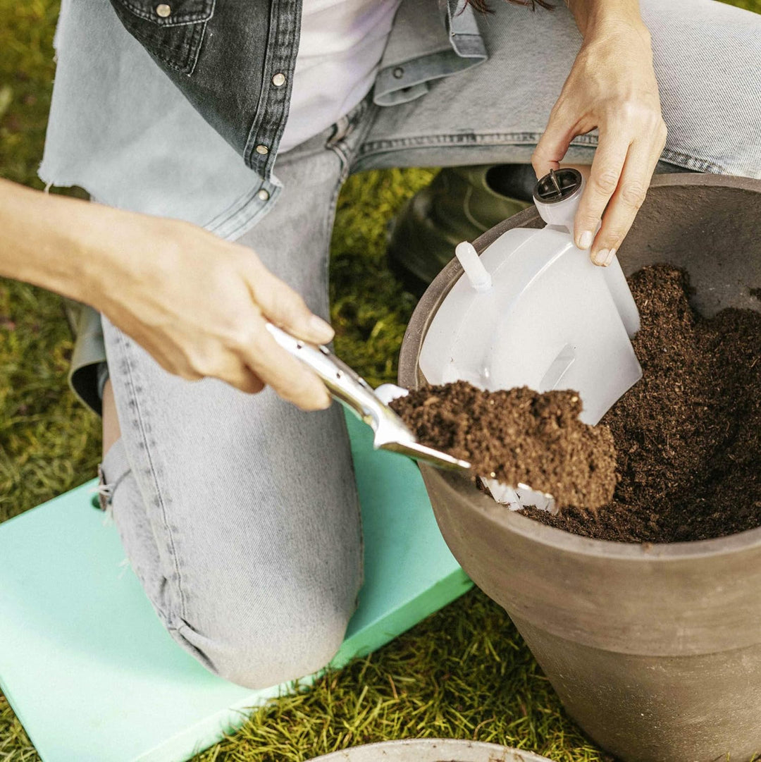 Relaxdays, grün Kniebank, weiches Kniekissen, 2 Taschen, klappbar, Kniehilfe Gartenarbeit, bis 150 k