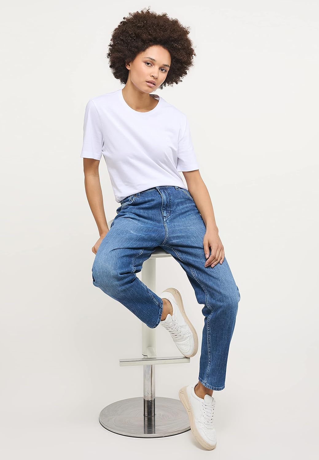 MUSTANG Damen Jeans Hose Charlotte Tapered 29W / 32L Mittelblau 582, 29W / 32L Mittelblau 582