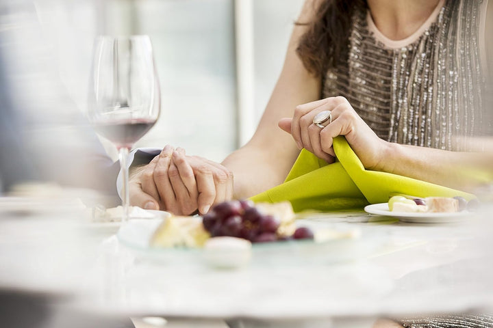 Tork 478728 Linstyle Premium Dinnerservietten Grau / Servietten stoffähnlich und saugfähig / 1-lagig