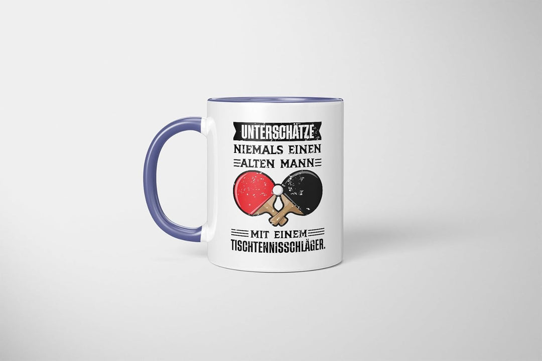 Lustige Tischtennis Tasse | Unterschätze niemals einen alten Mann mit einem Tischtennisschläger | Ge
