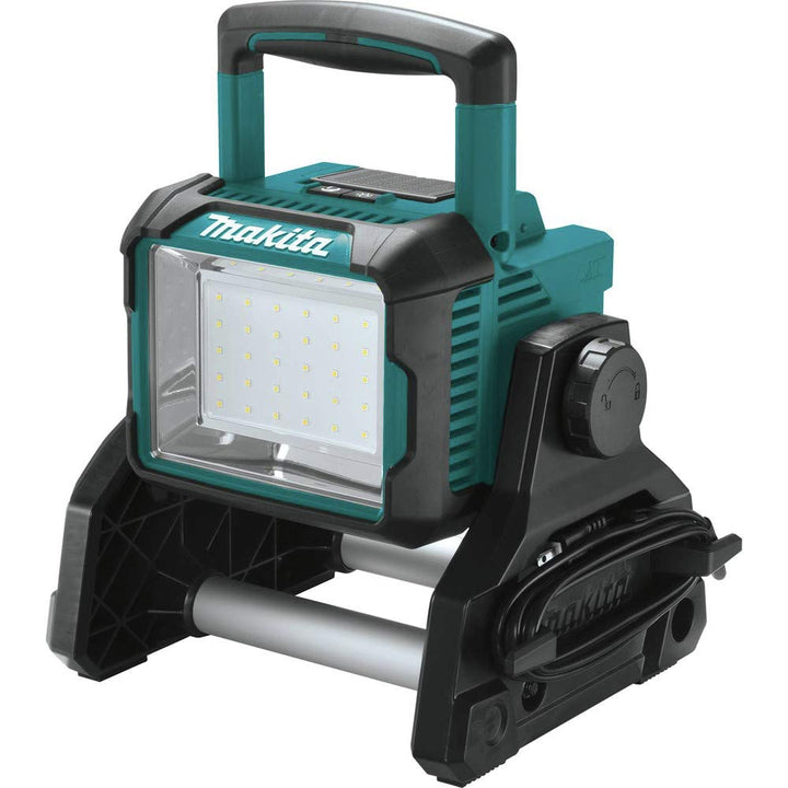 Makita DML811/1 110V / 14,4V / 18V Li-ion LXT Arbeitsleuchte - Batterien und Ladegerät nicht im Lief