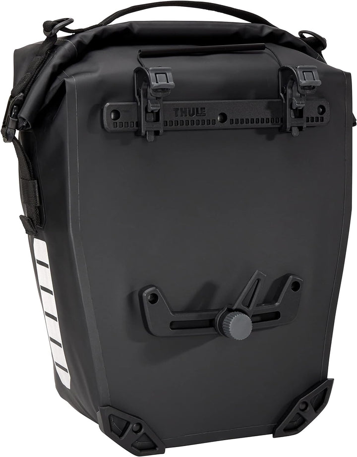 Thule Shield Gepäckträgertasche Schwarz 22L, Schwarz 22L
