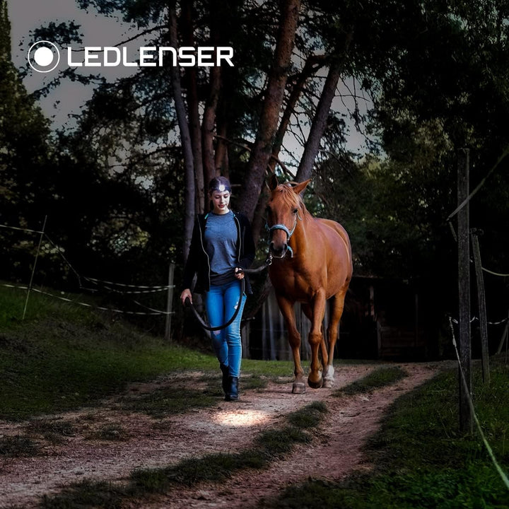 Ledlenser H8R, LED Stirnlampe, 600 Lumen, bis zu 120h Laufzeit, rotes Rücklicht, inkl. Akku, aufladb