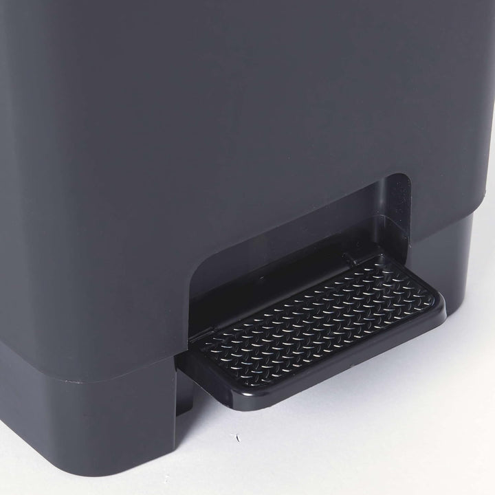 Sundis Flat Bin, Mülleimer 40l mit Pedal,aus recyceltem Kunststoff, rechteckig, mit Henkeln zum Aufh