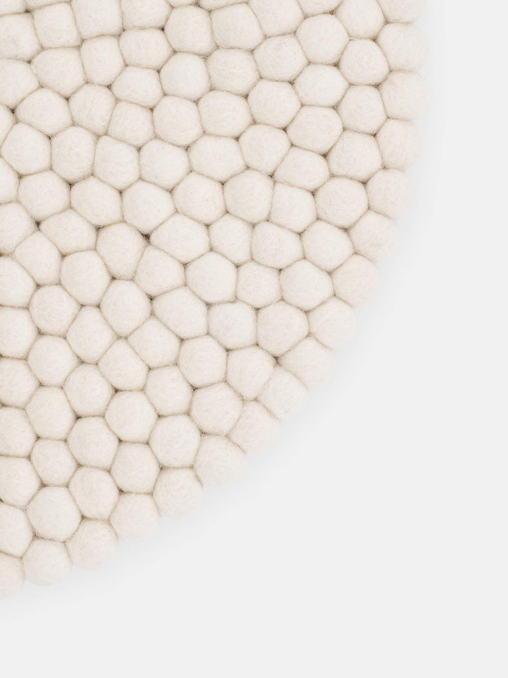 myfelt Filzkugel Sitzauflage Stuhlauflage - Linéa - Ø 36 cm, weiss, Weiss