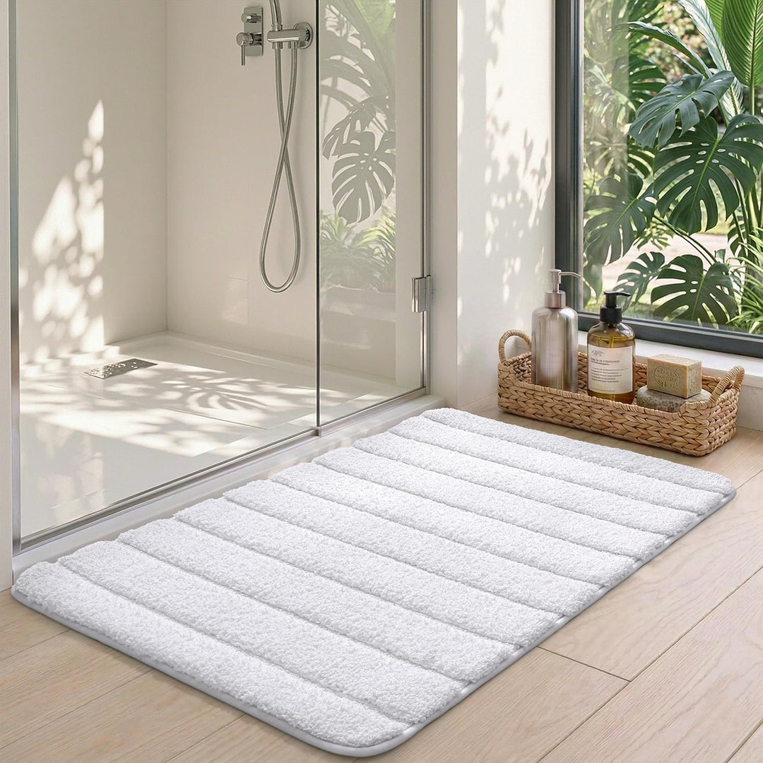 DEXI Badematte rutschfest 60 x 110 cm, Weich Badezimmerteppich Saugfähige Badteppich Waschbar Badvor