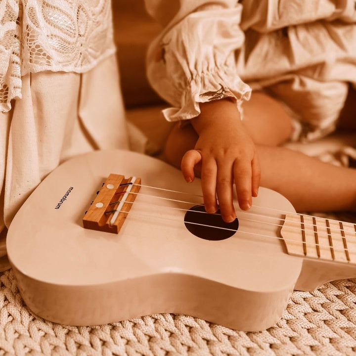 Mamabrum, Holzgitarre für Kinder, Ukulele für Babys, Musikinstrumente zum Spass, lehrt einfache Akko