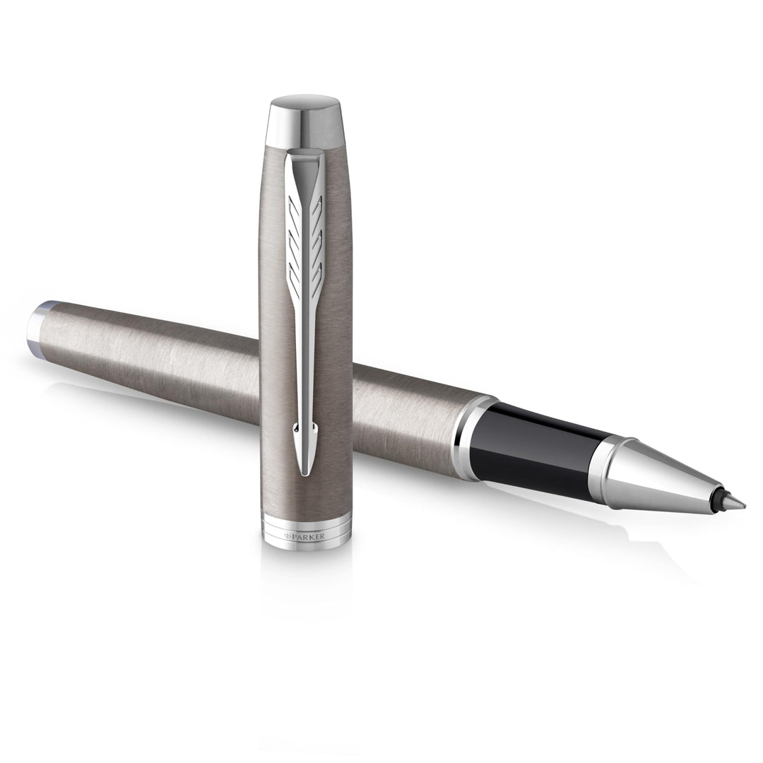 Parker IM Rollerball | Edelstahl mit Chrom-Zierteilen | feine Spitze mit schwarzer Tinte | Geschenkb