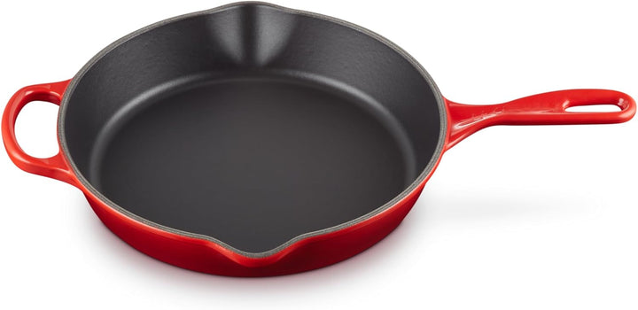 LE CREUSET Signature Hohe Brat- und Servierpfanne aus Gusseisen, für alle Herdarten und Backöfen, 26