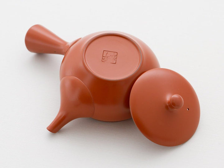 Original japanische Teekanne, Kyusu, mit 5 Becher: Shu Hiramaru. Integriertes Tee-Sieb aus Edelstahl