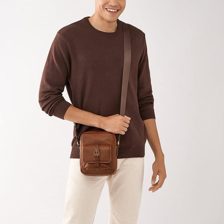 Fossil Herren Camden Umhängetasche, 15.2 L x 6.4 W x 20.3 cm H Brown, Brown