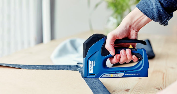 Rapid Handtacker ALU913, Tacker für Holz und Leinwand, 65 % leichter auszulösen, für Klammern Typ 13
