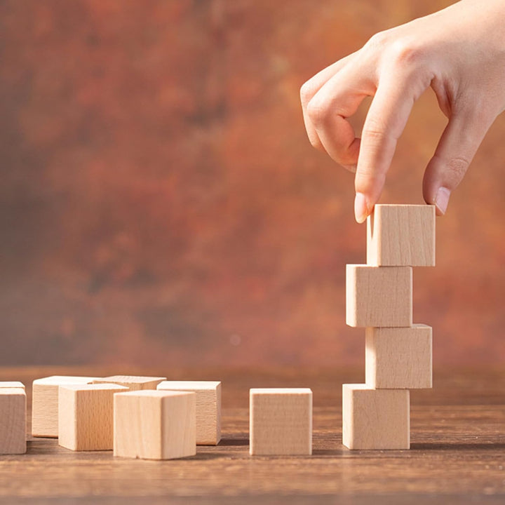 30 Stück Holzwürfel 5x5x5cm – Natur Holzklötzchen zum Basteln & Bemalen – Unbehandeltes Kiefernholz