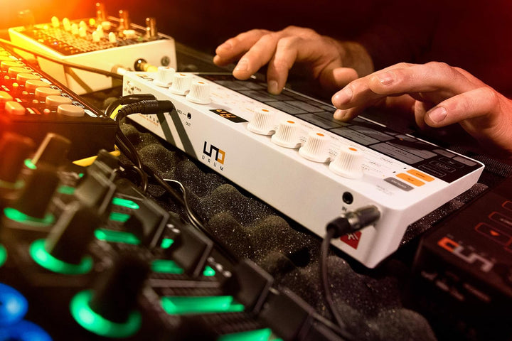 IK Multimedia Uno Drum Tragbare Analog- und PCM-Drum-Maschine, IP-UNO-DRUM-IN, UNO Drum